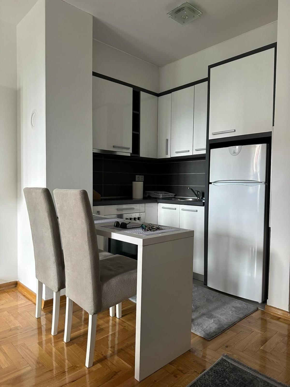 Nelly2 Apartment